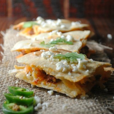 Quesadillas de Chorizo y Papa con Salsa Ranchera